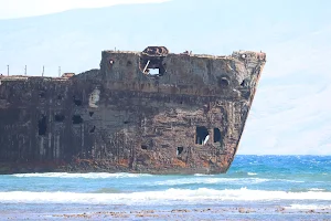 Shipwreck Beach image