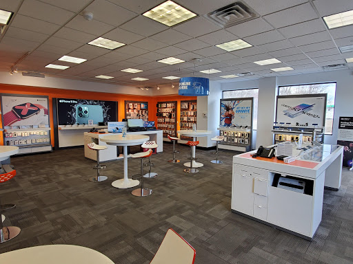 Cell Phone Store «AT&T», reviews and photos, 497 High St, Somersworth, NH 03878, USA