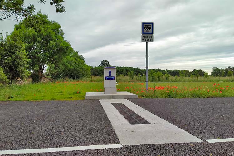 [AirePark] Aire de camping car Bretteville sur Odon à Bretteville-sur-Odon