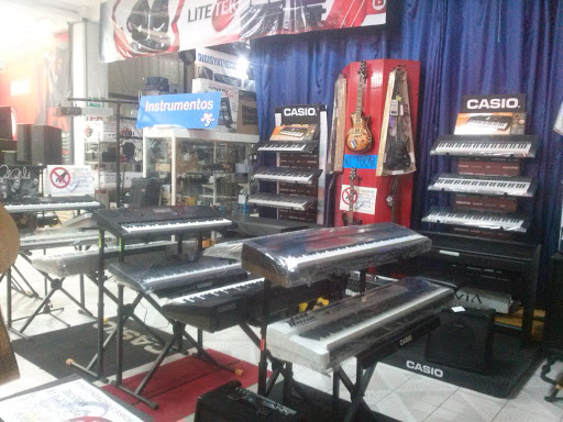 Musical Fama - Tienda de Instrumentos Musicales