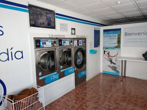 Lavandería autoservicio e industrial openwash Pozoblanco