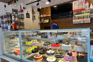 7th Heaven Cake shop Thokkottu, Mangalore -slice of happiness image