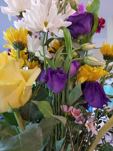 Florist «Rooster Vane Gardens», reviews and photos, 2 S High St, Funkstown, MD 21734, USA