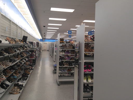 Clothing Store «Ross Dress for Less», reviews and photos, 2180 MacArthur Rd, Whitehall, PA 18052, USA