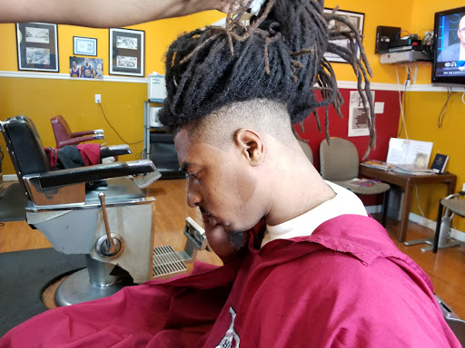 Barber Shop «Headliners Barbershop», reviews and photos, 2432 Springs Rd, Vallejo, CA 94591, USA