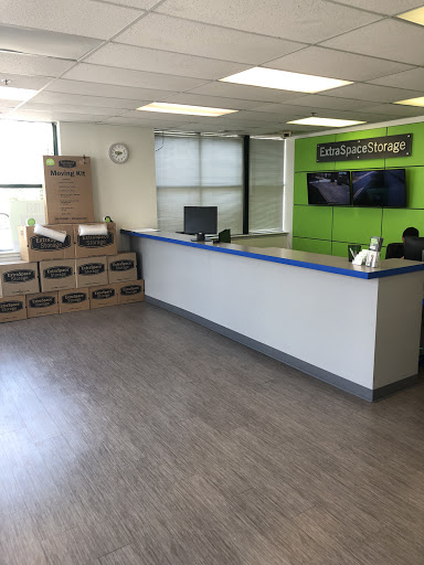 Self-Storage Facility «Devon Self Storage», reviews and photos, 3634 Falls Rd, Baltimore, MD 21211, USA