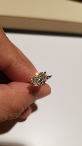 Jewelry Store «Jared The Galleria of Jewelry», reviews and photos, 195 Old Country Rd, Carle Place, NY 11514, USA