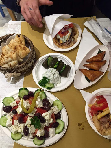 Greek restaurants in Milan