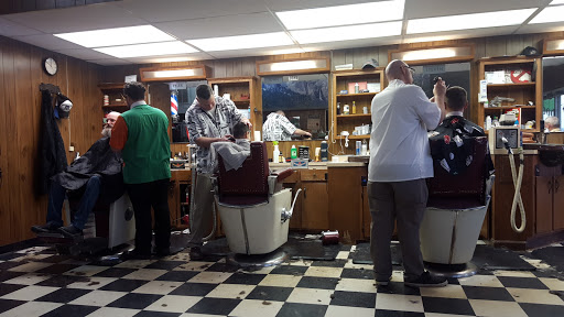 Barber Shop «Wedgewood Barber Shop», reviews and photos, 1711 S Campbell Ave, Springfield, MO 65807, USA