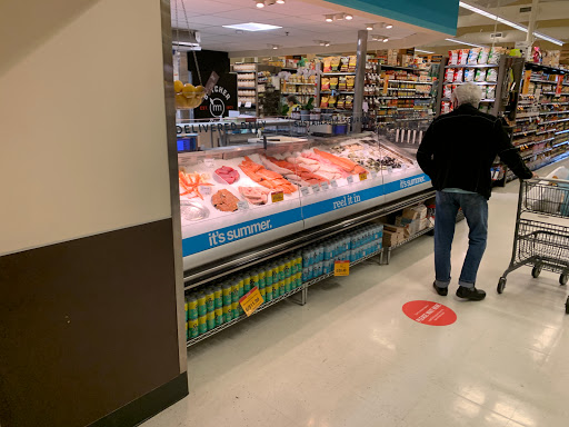 Gourmet Grocery Store «Metropolitan Market Magnolia», reviews and photos, 3830 34th Ave W, Seattle, WA 98199, USA