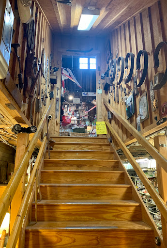 Thrift Store «Bryn Athyn Thrift Shop», reviews and photos, 510 Tomlinson Rd, Huntingdon Valley, PA 19006, USA