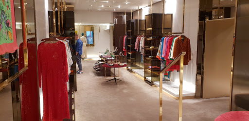 Winter clothing stores Naples