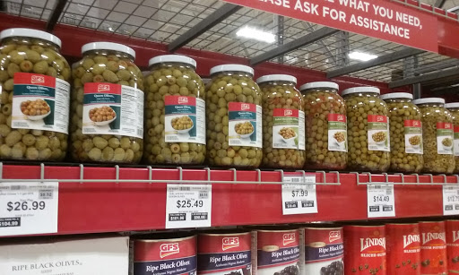 Movie Theater «Regal Cinemas Elmwood Center 16», reviews and photos, 2001 Elmwood Ave, Buffalo, NY 14207, USA