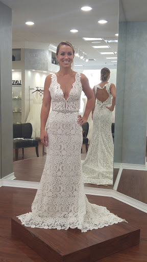 Bridal Shop «Bella Bianca Bridal», reviews and photos, 17W527 E Roosevelt Rd, Oakbrook Terrace, IL 60181, USA