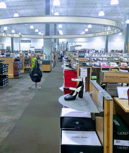 Shoe Store «DSW Designer Shoe Warehouse», reviews and photos, 2320 Chemical Rd, Plymouth Meeting, PA 19462, USA