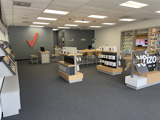 Cell Phone Store «Verizon - Wireless Advantage Premium Retailer», reviews and photos, 1104 2nd Ave E a, Oneonta, AL 35121, USA