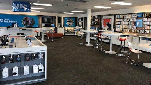 Cell Phone Store «AT&T», reviews and photos, 1332 N John Young Pkwy, Kissimmee, FL 34741, USA