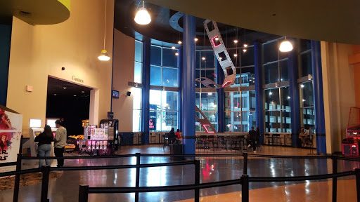 Movie Theater «Regal Cinemas Majestic 20 & IMAX», reviews and photos, 900 Ellsworth Dr, Silver Spring, MD 20910, USA