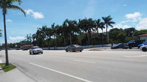 Car Wash «Ultimate Car Wash», reviews and photos, 321 S Federal Hwy, Dania Beach, FL 33004, USA