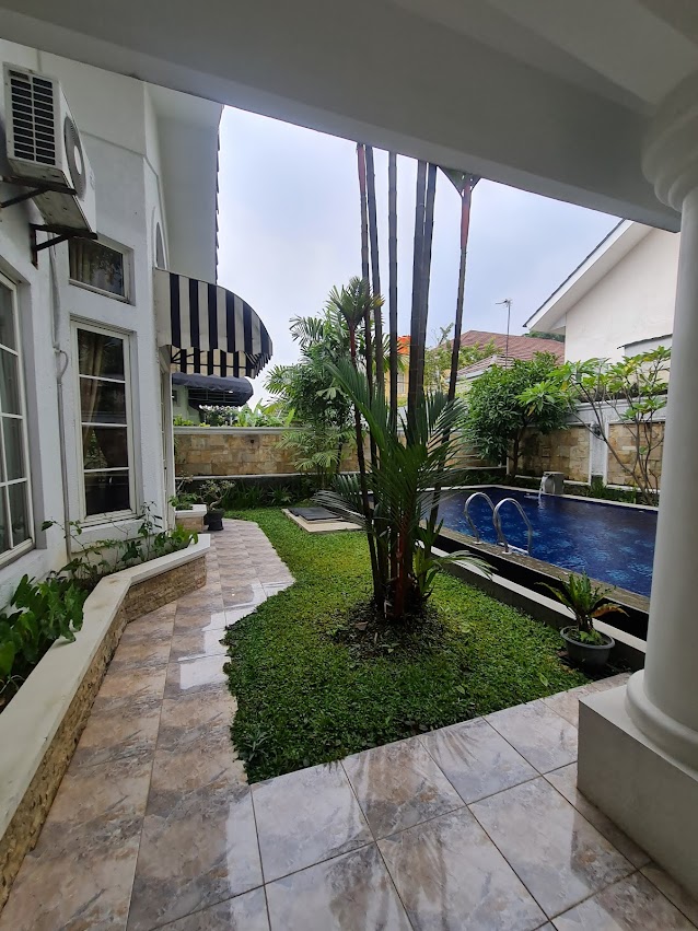 Villa Parahyangan 98