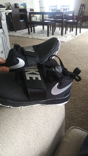 Clothing Store «Nike Factory Store», reviews and photos, 2700 Potomac Mills Cir #511, Woodbridge, VA 22192, USA