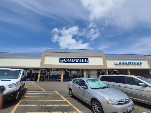 Thrift Store «Goodwill», reviews and photos