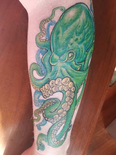 Explore live free or die tattoo ideas, creative tattoo ideas in Blue Island, available at Ricasso Art Works