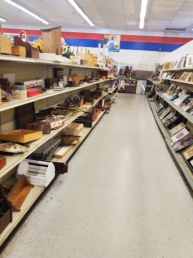 Thrift Store «Volunteers of America Thrift Store-North Columbus- Indianola», reviews and photos