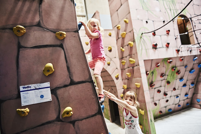 Kommentare und Rezensionen über DAV Kletter- und Boulderzentrum München-Süd