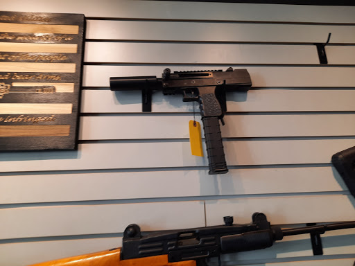 Sporting Goods Store «Patriot Outfitters Gun Shop», reviews and photos, 501 W Bertrand Ave, St Marys, KS 66536, USA