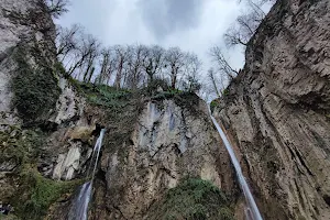 Ziarat Waterfall image