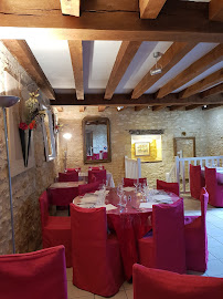 Atmosphère du Restaurant français La Petite Tonnelle à Beynac-et-Cazenac - n°20