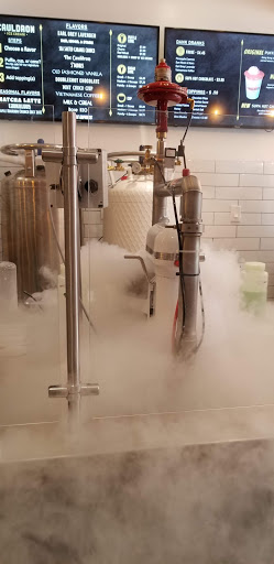 Shopping Mall «Shops On Lake Avenue», reviews and photos, 345 S Lake Ave, Pasadena, CA 91101, USA