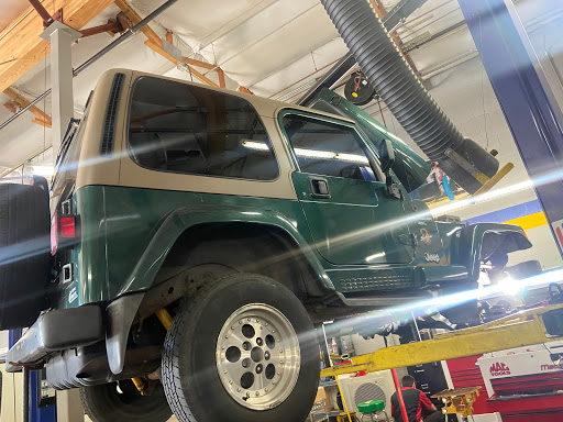 Auto Repair Shop «Stamps Auto», reviews and photos, 711 S Lindsay Rd, Gilbert, AZ 85296, USA