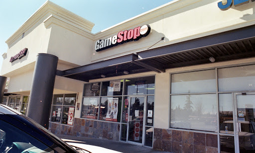 GameStop, 305 SE Everett Mall Way STE 25, Everett, WA 98208, USA, 