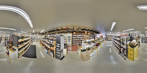 Liquor Store «Wilibees Wines & Spirits-Petaluma», reviews and photos, 309 Lakeville St, Petaluma, CA 94952, USA