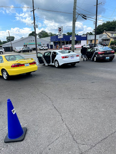 Car Wash «Earley Bird Car Wash», reviews and photos, 1309 Berry Blvd, Louisville, KY 40215, USA