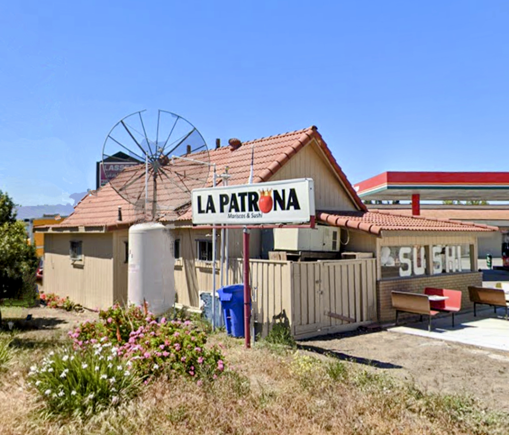 LA PATRONA Restaurant mariscos y sushi 93960