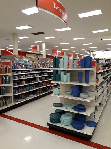 Department Store «Target», reviews and photos, 401 W Irving Park Rd, Wood Dale, IL 60191, USA