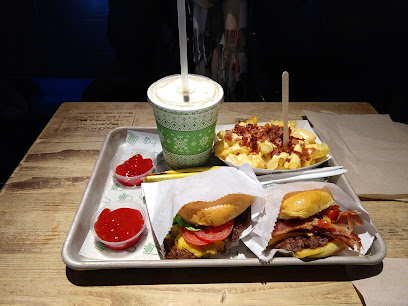 Shake Shack Dumbo - 2 Water St, Brooklyn, NY 11201