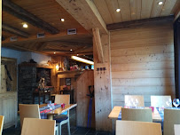 Atmosphère du Restaurant français Restaurant Le Dahu à Chamonix-Mont-Blanc - n°12