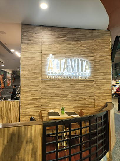 La Alta Vita