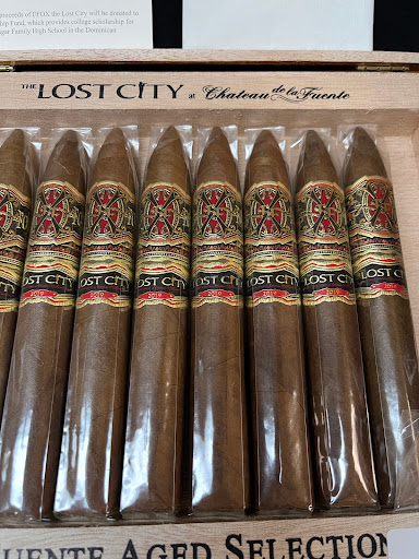 Cigar Shop «Cigar Bundles of Miami Cigar Lounge», reviews and photos, 405 SE 1st Ave, Florida City, FL 33034, USA