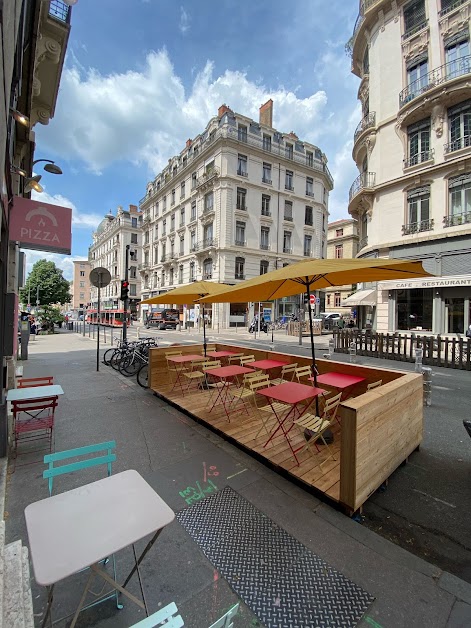 Pizzeria LA BOITE ROSE Martinière à Lyon