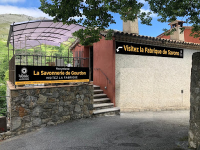 La Bastide des Arômes Savonnerie de Gourdon Visite Gratuite Saponification à froid à Gourdon
