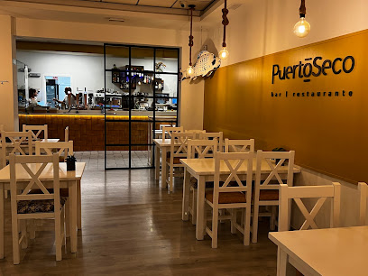 Restaurante Puerto Seco - C/servando gonzalez becerra con esquina, Pl. Américas, 06011, 06011 Badajoz, Spain