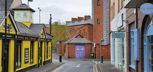 The Zip Yard Ennis - Sewing services  Clothing Alterations & Dry Cleaning