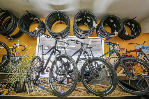 Bicycle Store «Xtreme Outfitters», reviews and photos, 654 Maltman Dr, Grass Valley, CA 95945, USA