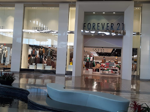 Shopping Mall «Mall St. Matthews», reviews and photos, 5000 Shelbyville Rd, Louisville, KY 40207, USA