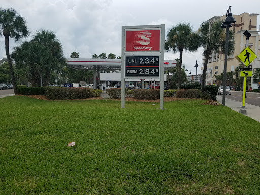 Gas Station «Speedway», reviews and photos, 601 Bayway Blvd, Clearwater Beach, FL 33767, USA